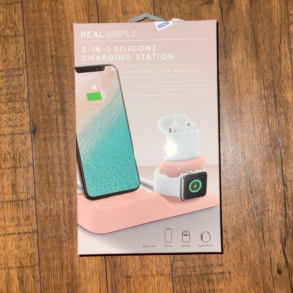 BRAND NEW (NWT)  3-in-1 Organizer Charging Station